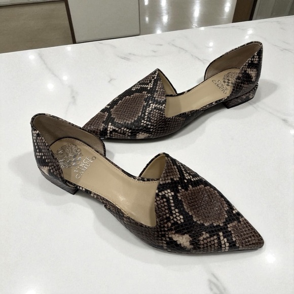 Vince Camuto Brown Snakeskin Loafers Vince Camuto
Cruiz Flats site 8.5 M - Picture 9 of 11